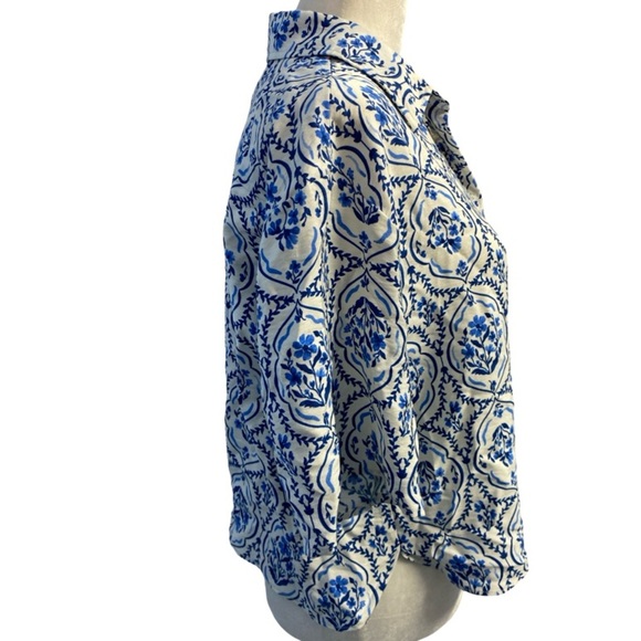H&M Blue And White Patterned Short Sleeved Twill Button Down Shirt Size Small - Picture 9 of 15
